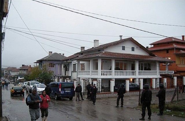 Задържаха двама в операция Търгашите в Монтана