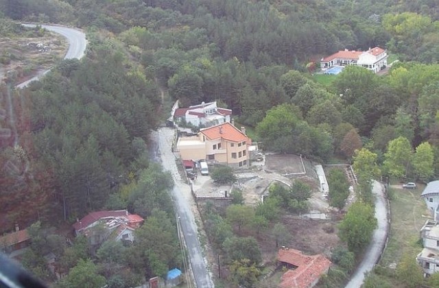 Луксозен имот със сърнички и езеро в Пловдив впечатлил данъчните