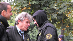 Съдът частично оправда палавите разградски полицаи блудствали с момиче