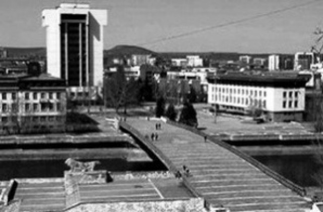 С изложба и ново име на мост посрещат Деня на българската община в Ловеч