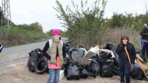 200 чувала с отпадъци от Ченгене скеле
