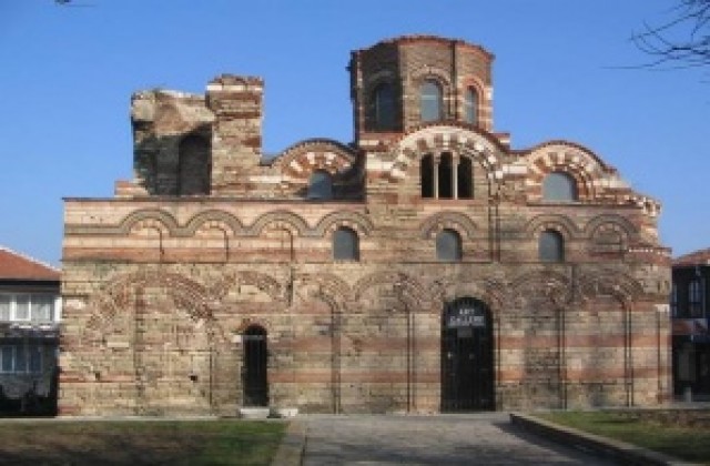 Показват старинния Несебър в столицата