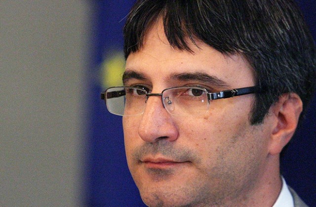 Трайчо Трайков е против вдигането на осигуровките
