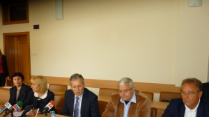 Медицинските университети настояват държавата да финансира на 100 утвърдения прием