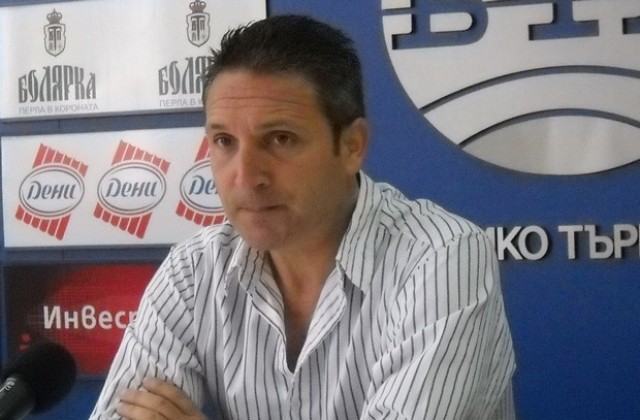 Отказът от сините зони е бягане от отговорност, смята общински съветник