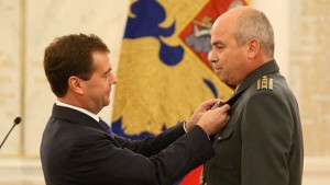 Медведев удостои главен комисар Валентин Ангелов с орден За храброст