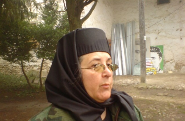 Майка Юлита, игуменка на манастира Св. Петка Мулдавска