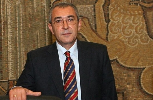 Липсата на средства за служебни защитници блокира правораздаването?