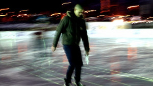 Ледената пързалка във Варна отваря врати