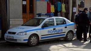 Задържаха шестима с наркотици