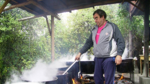 Десет казана с курбан за празника Св Лука в манастира