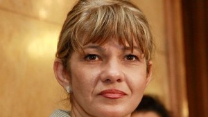 Караджова Работниците от Брикел да искат оставката на синдикалисти не