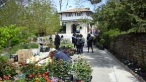 В Балчик показват изложба Двореца преоткритие