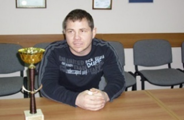 Добричлия спечели световна титла по сумо