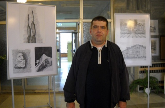 Художник представя красотата на Враца