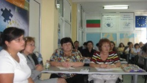 Подготвят обучителите на тренировъчните фирми