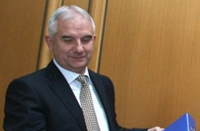 Иванов: Засегнатите от незаконното билетче да търсят правата си в съда