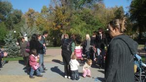 Кмет организира приемна за майки в парк