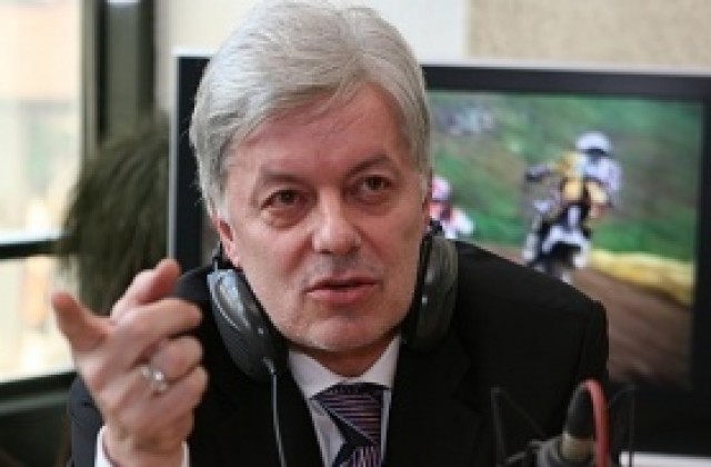 Вальо Михов: Искам цялата власт в ЦСКА, преговорите продължават