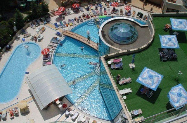 Инвеститорите да не влагат пари в строителство в българските курорти