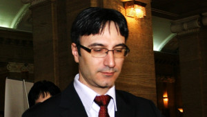Трайков Повишените осигуровки трябва да балансират бюджет 2011