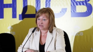 Христова Няма никакви основания професионалните фондове да минат към НОИ