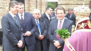 Президентът Първанов Приемствеността е основен стълб на държавността
