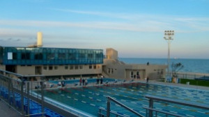 Над 1000 деца преминаха общински курс по плуване