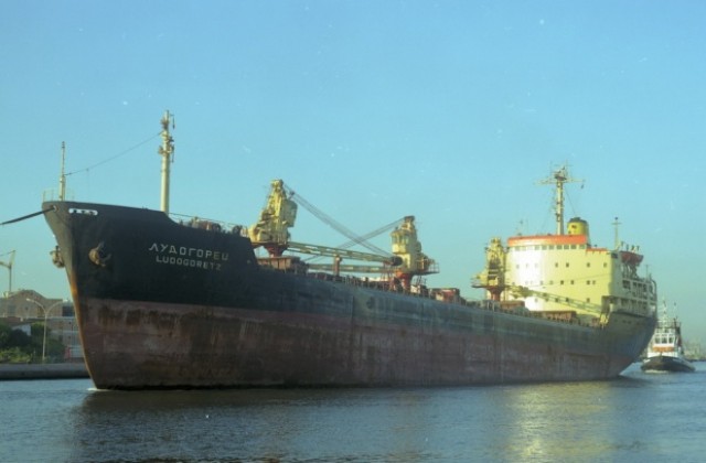 Български моряци са заложници на неуредена търговска сделка в Индия