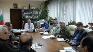 Чистят Дунав мост със специален препарат