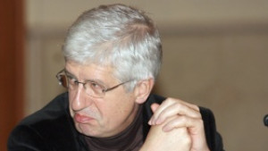 Румен Овчаров Дянков удушава икономиката