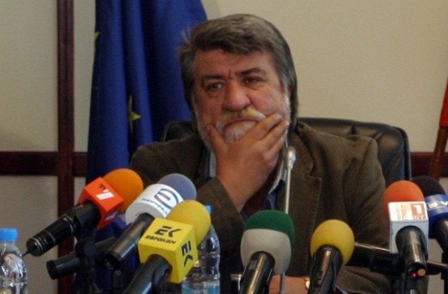 Рашидов награждава дипломати и творци с отличието „Златен век