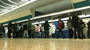 Късо съединение блокира мотриса на метрото между две спирки