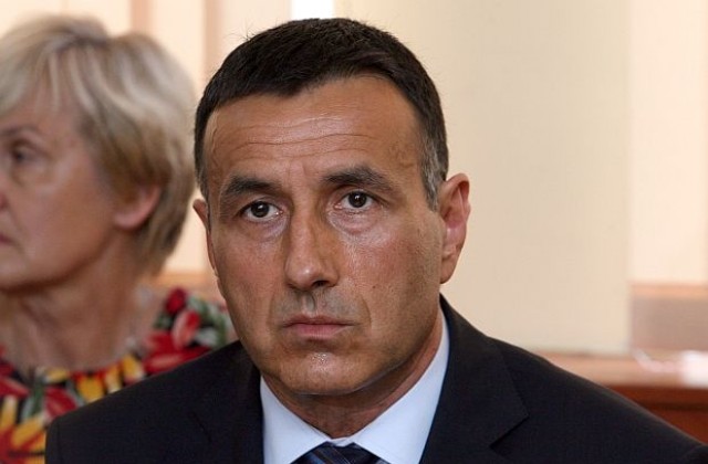 КЗП санкционира хранителен магазин за двойни цени