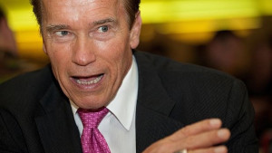 Какво ще прави Арни governatorът на Калифорния