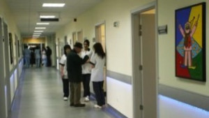 Частично изплащат дължимите суми на болниците