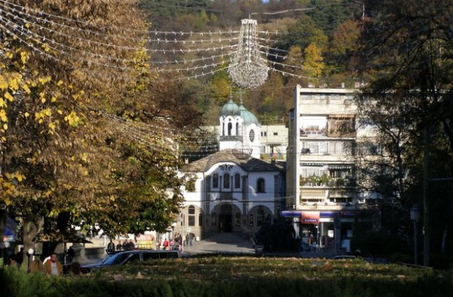 Остава слънчево