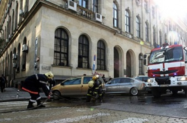 Пожар в пощата заради късо съединение