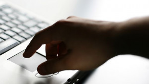 Оплюване по поръчка