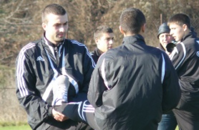 Литекс замина за Монтана с двама юноши в групата