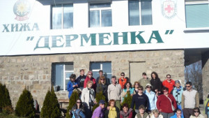Обучиха 35 учители за ръководители на екскурзионно летуване
