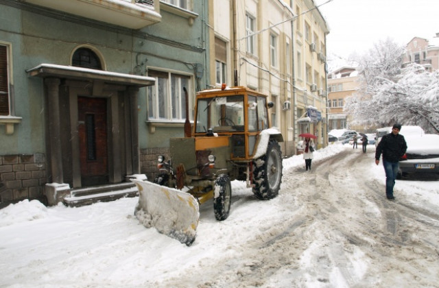 От „Чистота” обещават повече почистени от сняг малки улици през зимата