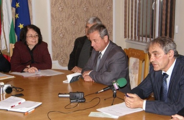 Състоянието на ловешката болница обсъдиха на кръгла маса