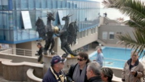 Тръгва подписка срещу бронзовите дракони