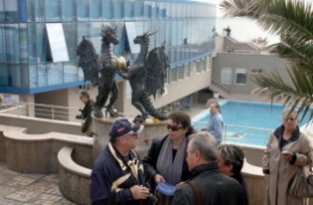 Тръгва подписка срещу бронзовите дракони