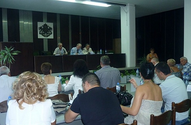 Съветници демонстративно напуснаха сесията в Сливен