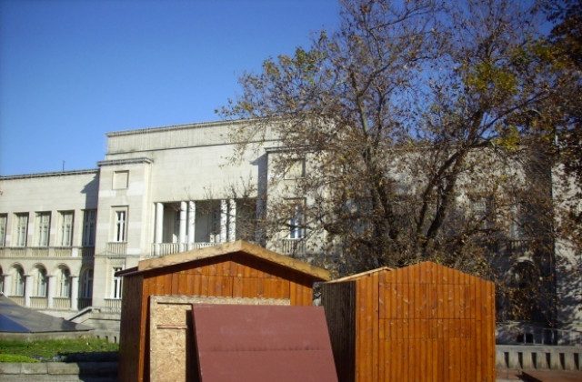 Таксата за коледния базар - два пъти по-ниска от миналогодишната
