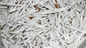 Осъдиха варненка държала склад с контрабандни цигари