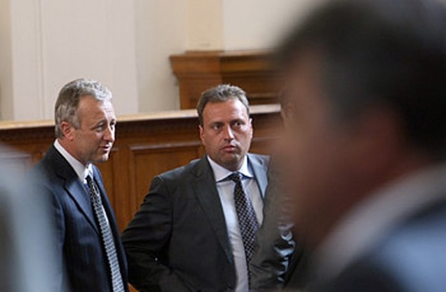 Депутат предлага улеснена процедура за отчуждаване на частни имоти
