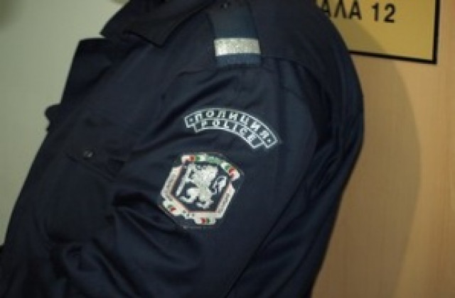 Нагли крадци ограбиха лекар
